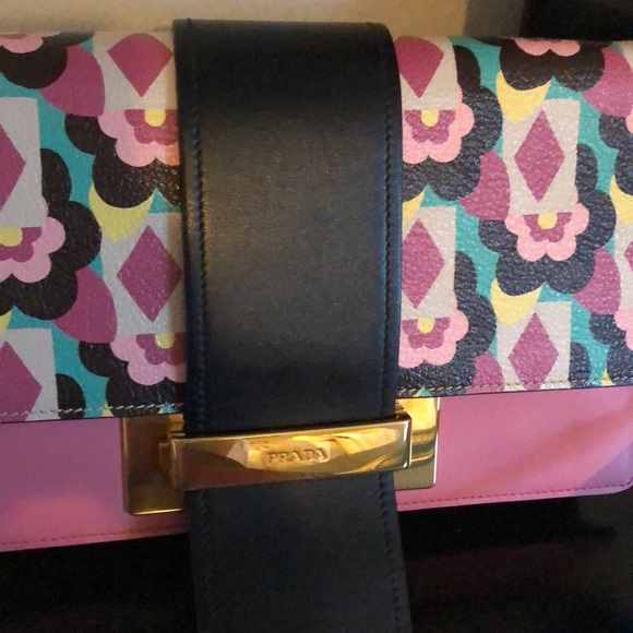 Sale! New Authentic Prada floral bag - Picture 3 of 16